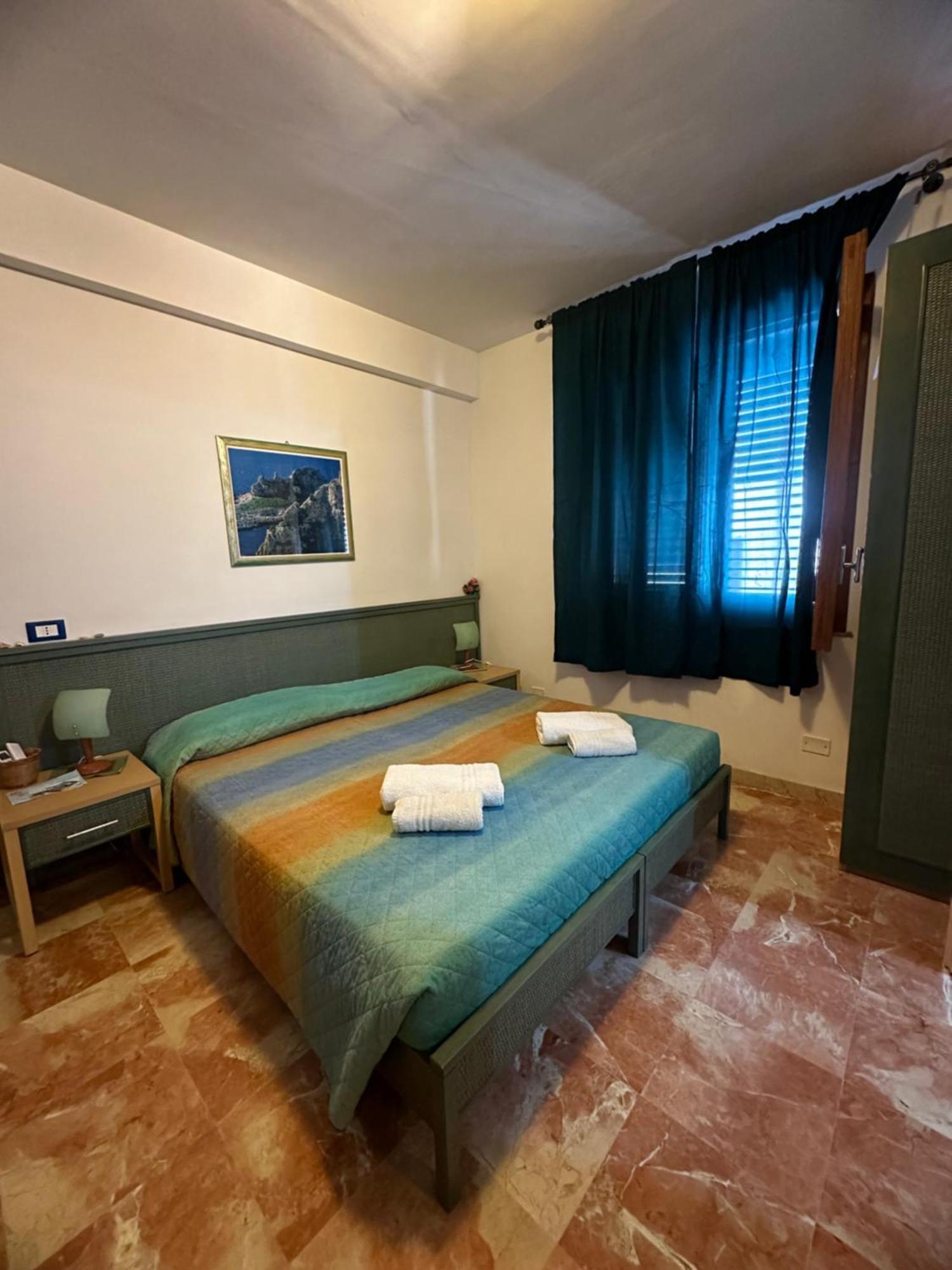 Isoladelmiele Hotel Marettimo Kültér fotó